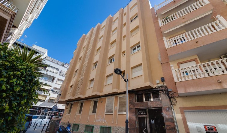 Resale - Apartment / flat - Torrevieja - torrevieja