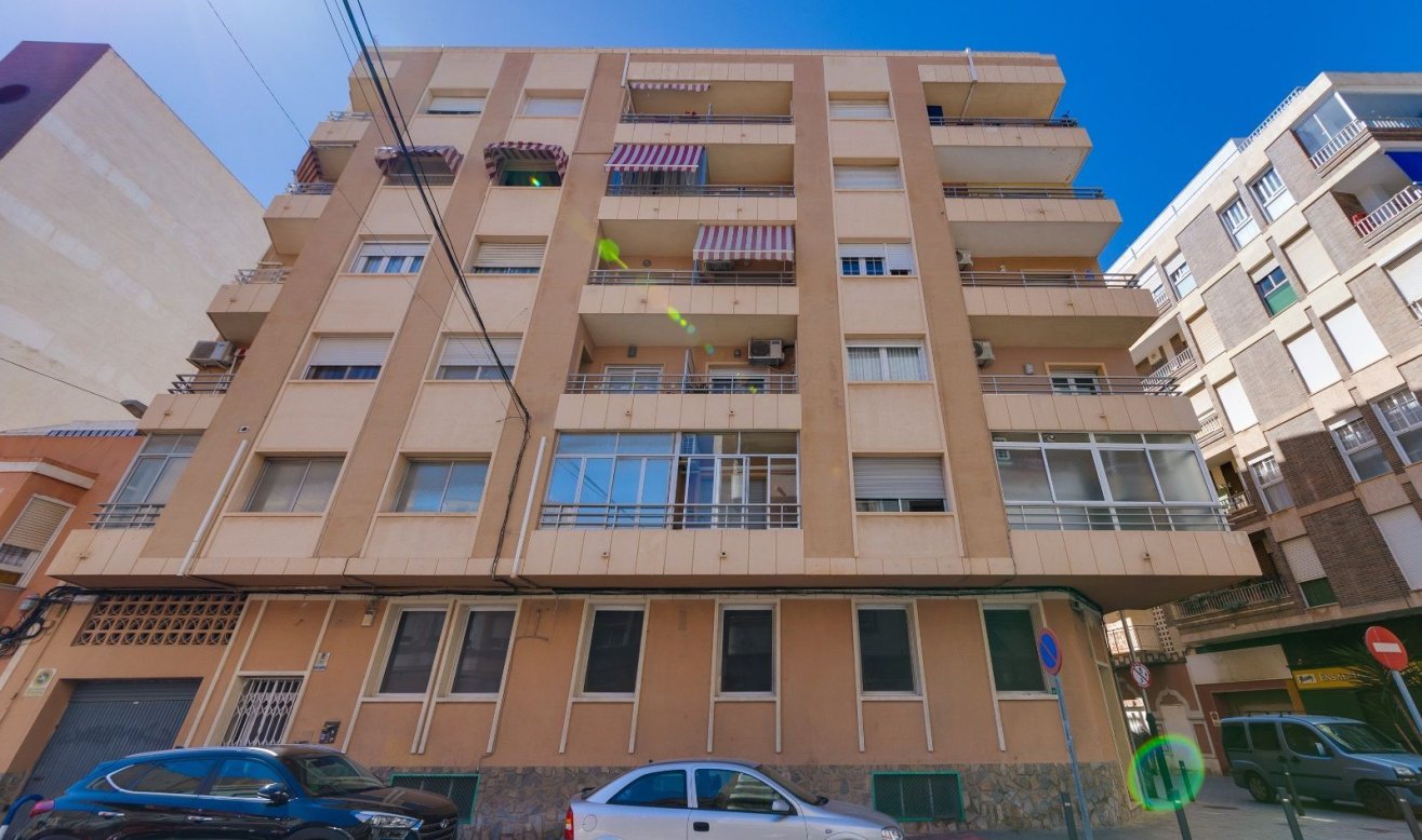 Resale - Apartment / flat - Torrevieja - torrevieja