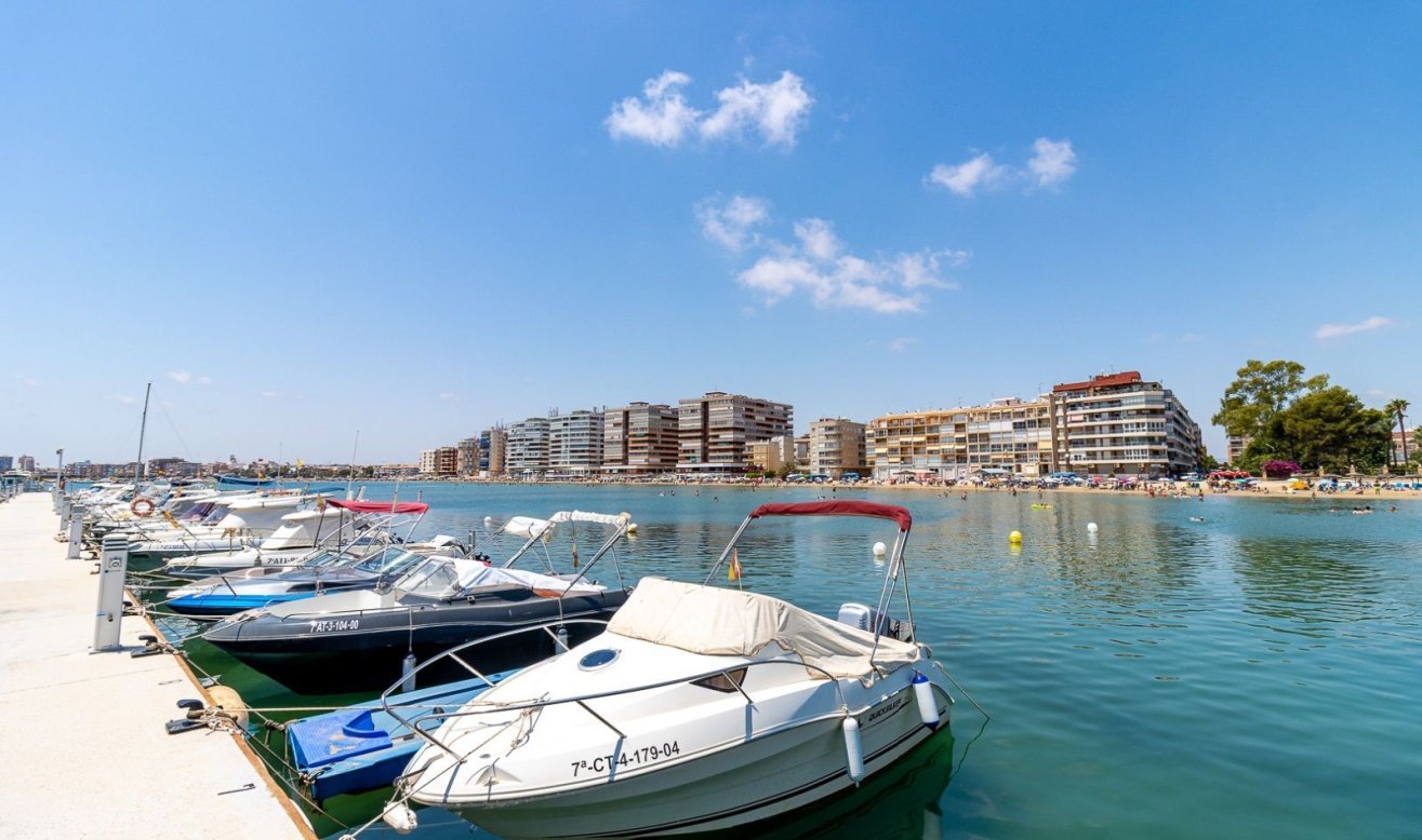 Resale - Apartment / flat - Torrevieja - torrevieja