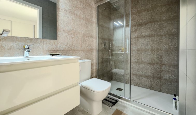 Reventa - Apartamento / piso - Torrevieja - torrevieja