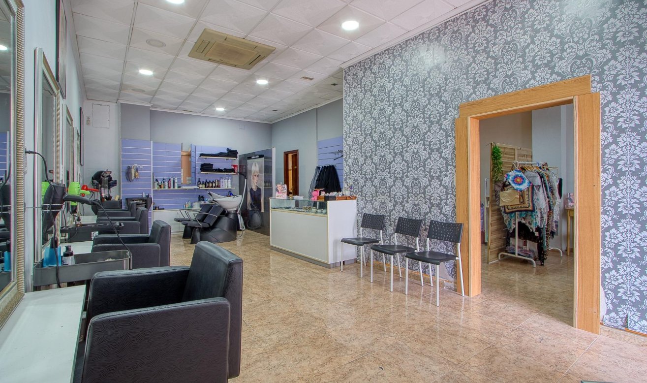 Reventa - Commercial Unit - Torrevieja - La Mata