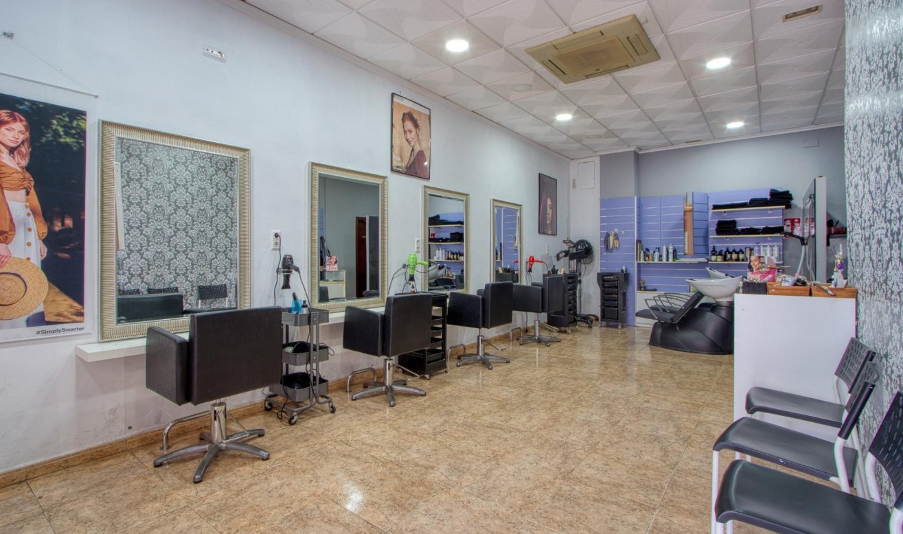 Reventa - Commercial Unit - Torrevieja - La Mata