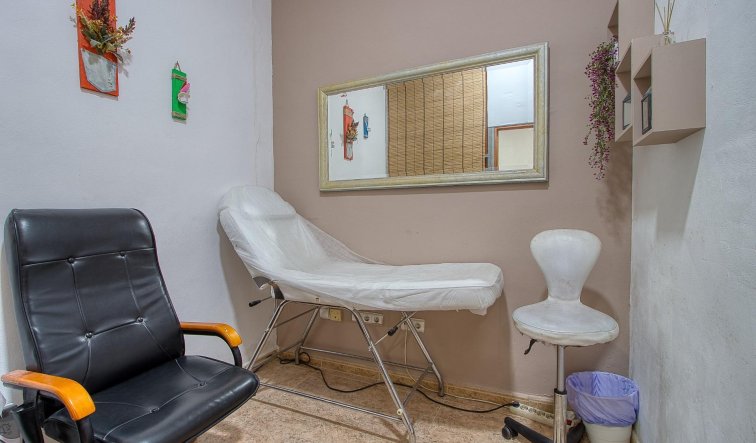 Reventa - Commercial Unit - Torrevieja - La Mata
