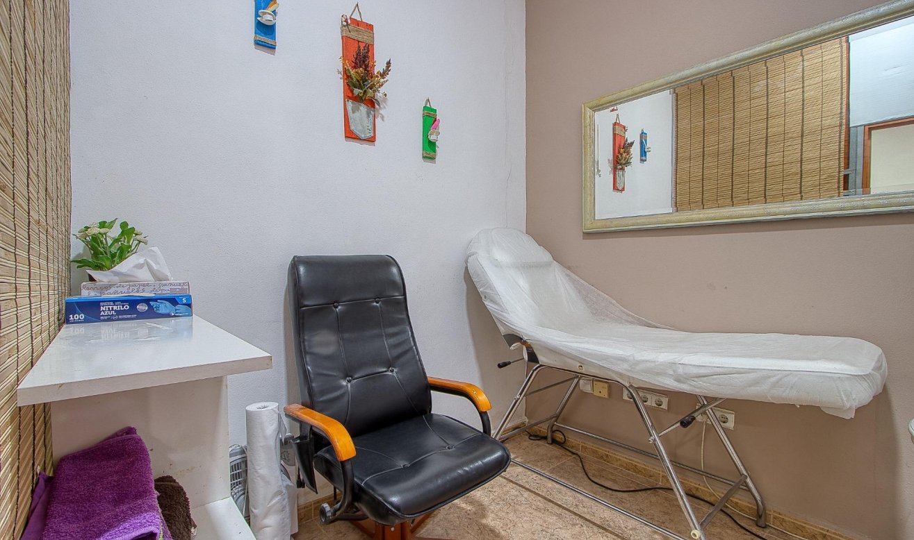 Reventa - Commercial Unit - Torrevieja - La Mata
