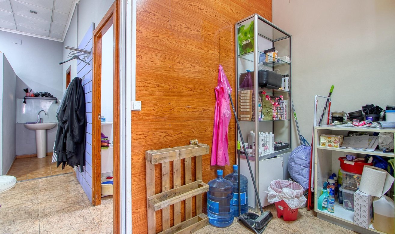 Reventa - Commercial Unit - Torrevieja - La Mata