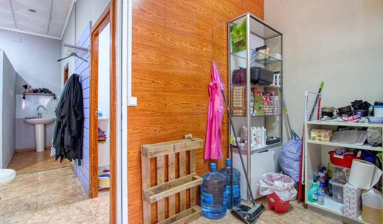 Reventa - Commercial Unit - Torrevieja - La Mata