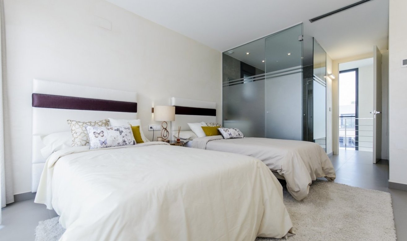 Obra nueva - Villa - Orihuela Costa - Campoamor