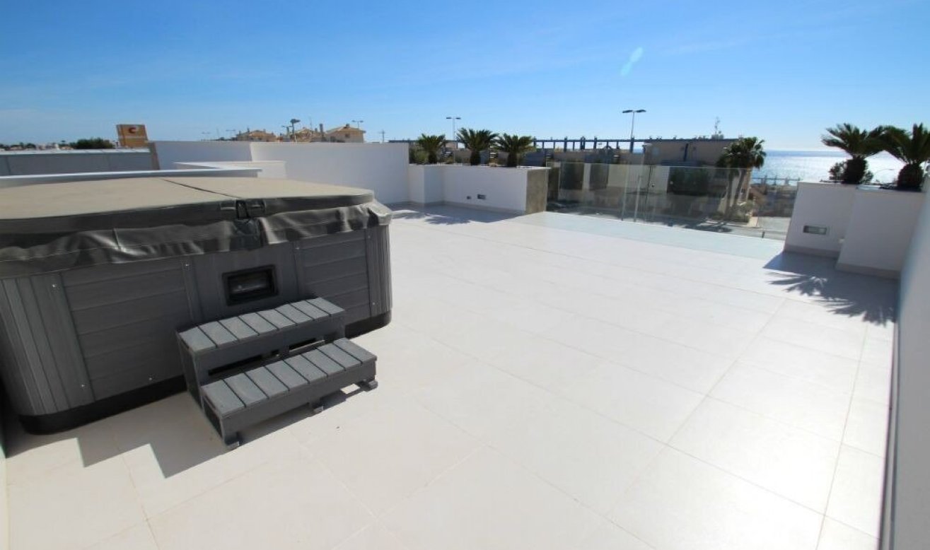 Obra nueva - Villa - Orihuela Costa - Campoamor