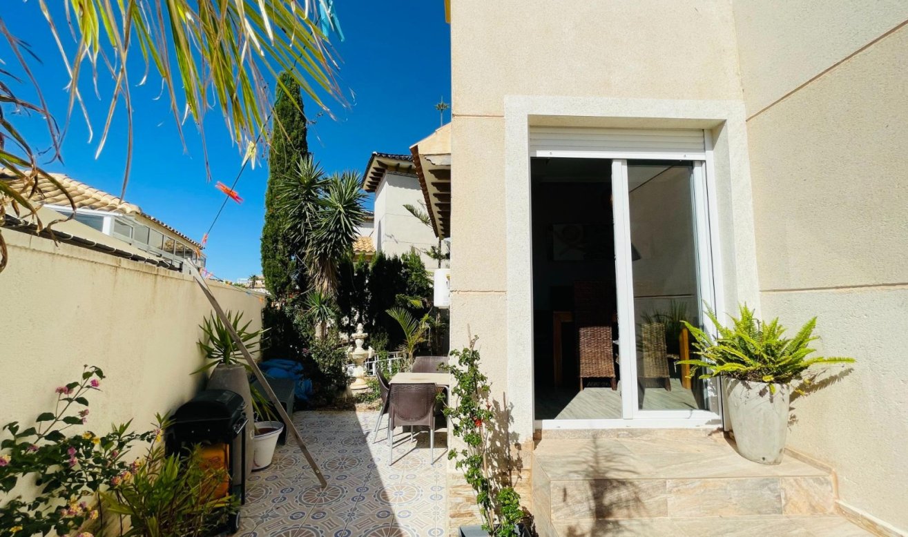 Reventa - Villa - Orihuela Costa - Playa Flamenca