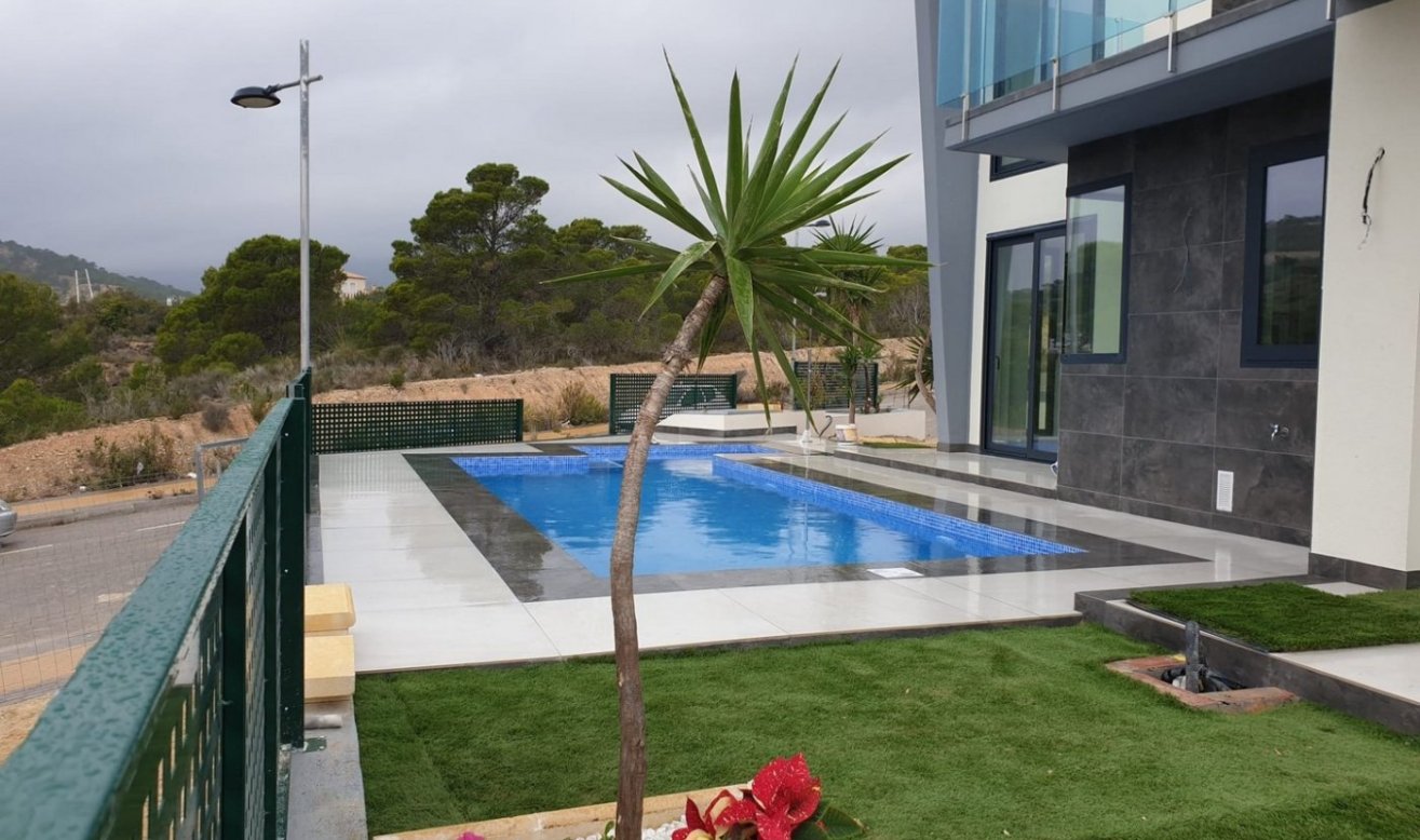 Obra nueva - Villa - Finestrat - Campana Garden