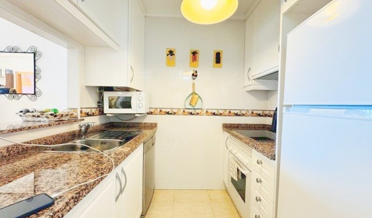 Reventa - Apartamento / piso - Torrevieja - Aguas Nuevas 1