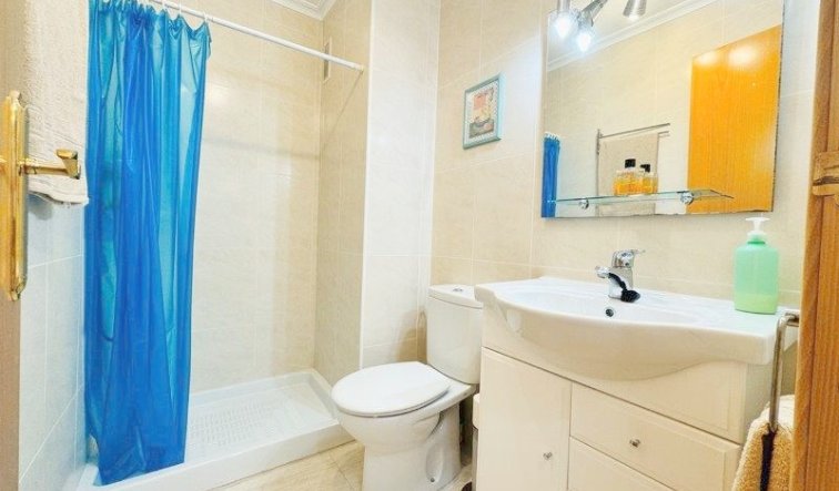 Reventa - Apartamento / piso - Torrevieja - Aguas Nuevas 1
