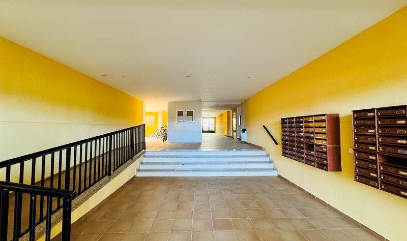 Reventa - Apartamento / piso - Torrevieja - Aguas Nuevas 1