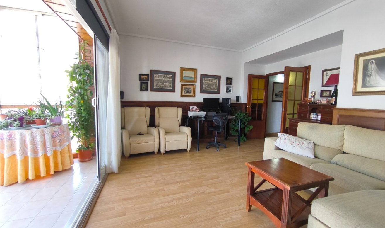 Reventa - Apartamento / piso - Torrevieja - CLUB NAUTICO TORREVIEJA