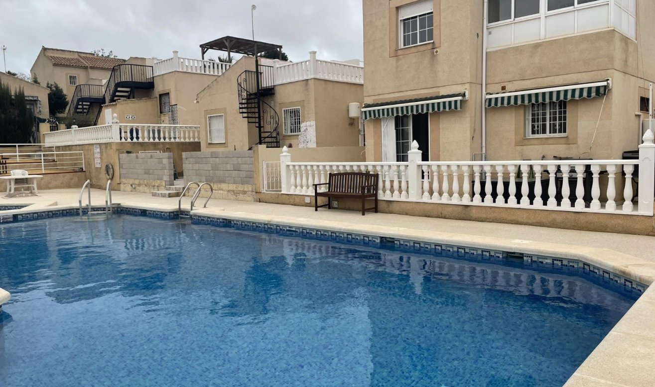 Reventa - Villa - Orihuela Costa - Los Balcones