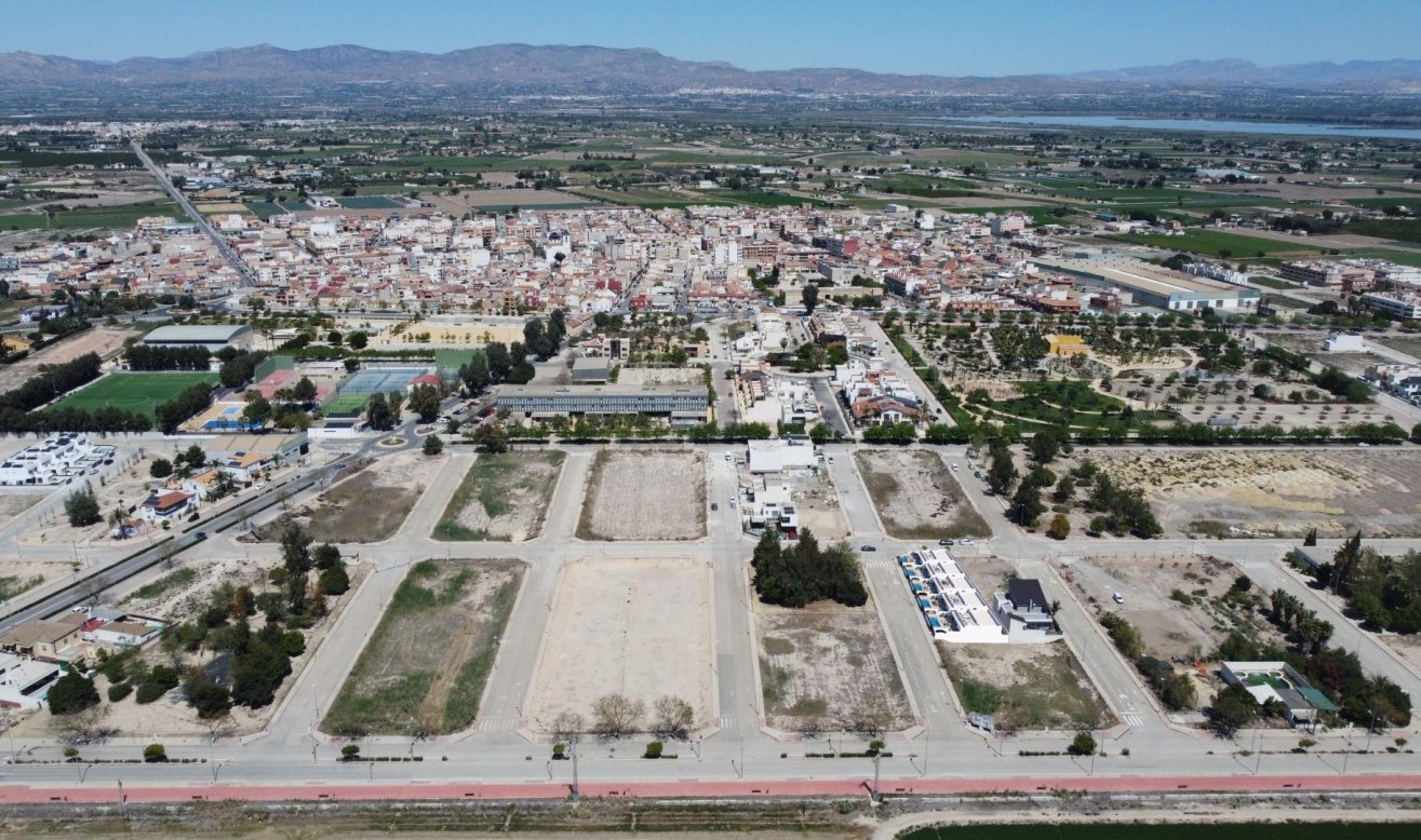 Obra nueva - Villa - Dolores - polideportivo