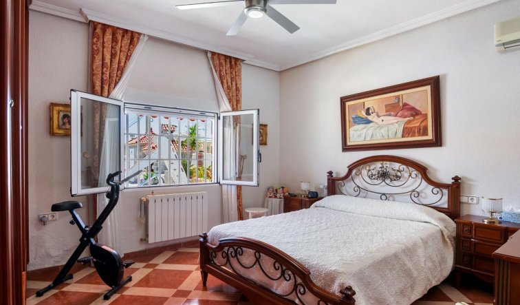 Reventa - Villa - Orihuela Costa - Campoamor