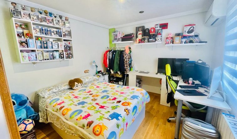 Reventa - Apartamento / piso - Torrevieja - Centro