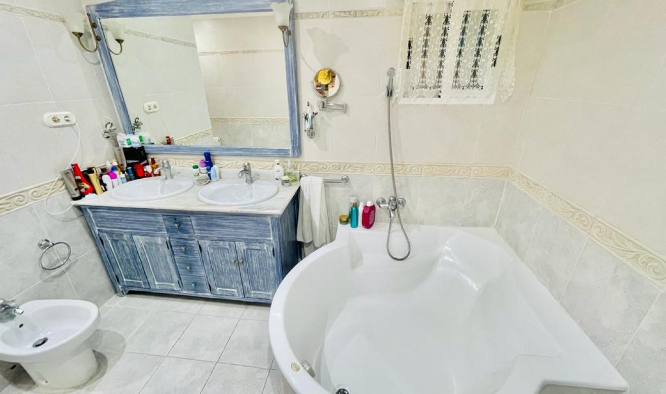Reventa - Apartamento / piso - Torrevieja - Centro