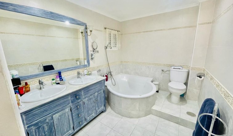 Reventa - Apartamento / piso - Torrevieja - Centro