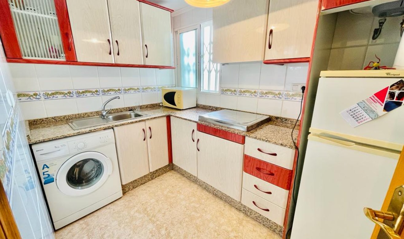 Reventa - Apartamento / piso - Torrevieja - Playa del Cura