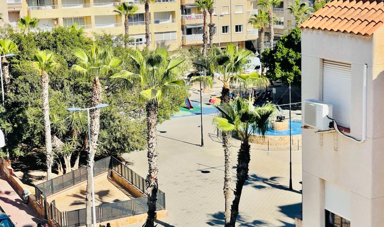 Reventa - Apartamento / piso - Torrevieja - Playa del Cura