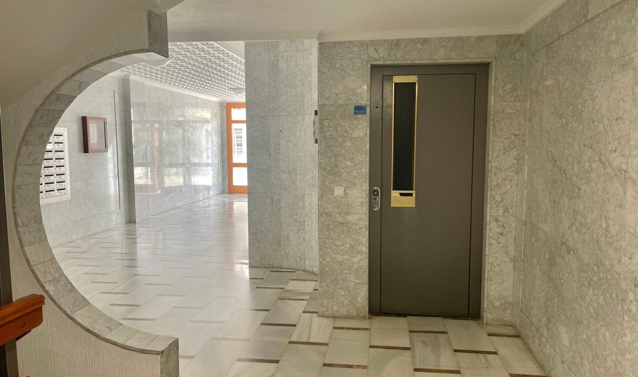 Reventa - Apartamento / piso - Torrevieja - Playa de La Acequion