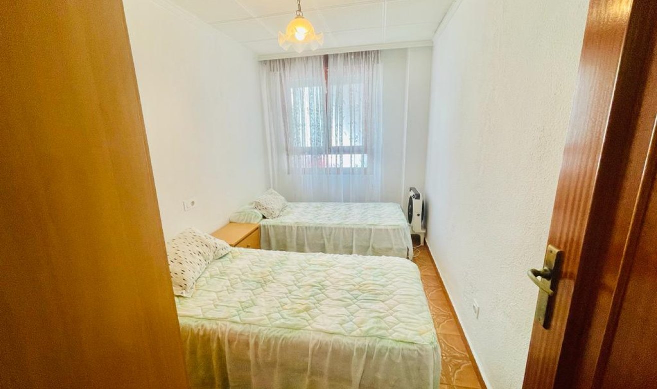 Reventa - Apartamento / piso - Torrevieja - Playa de La Acequion