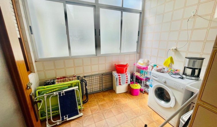 Reventa - Apartamento / piso - Torrevieja - Playa de La Acequion