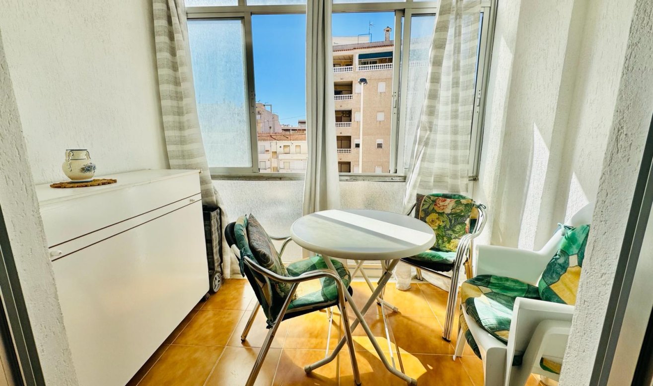 Reventa - Apartamento / piso - Torrevieja - La Mata