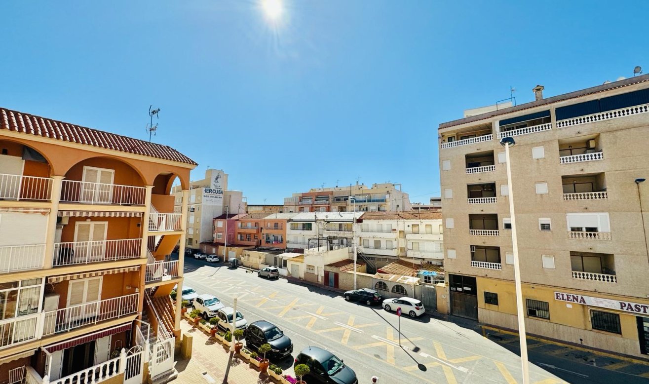Reventa - Apartamento / piso - Torrevieja - La Mata