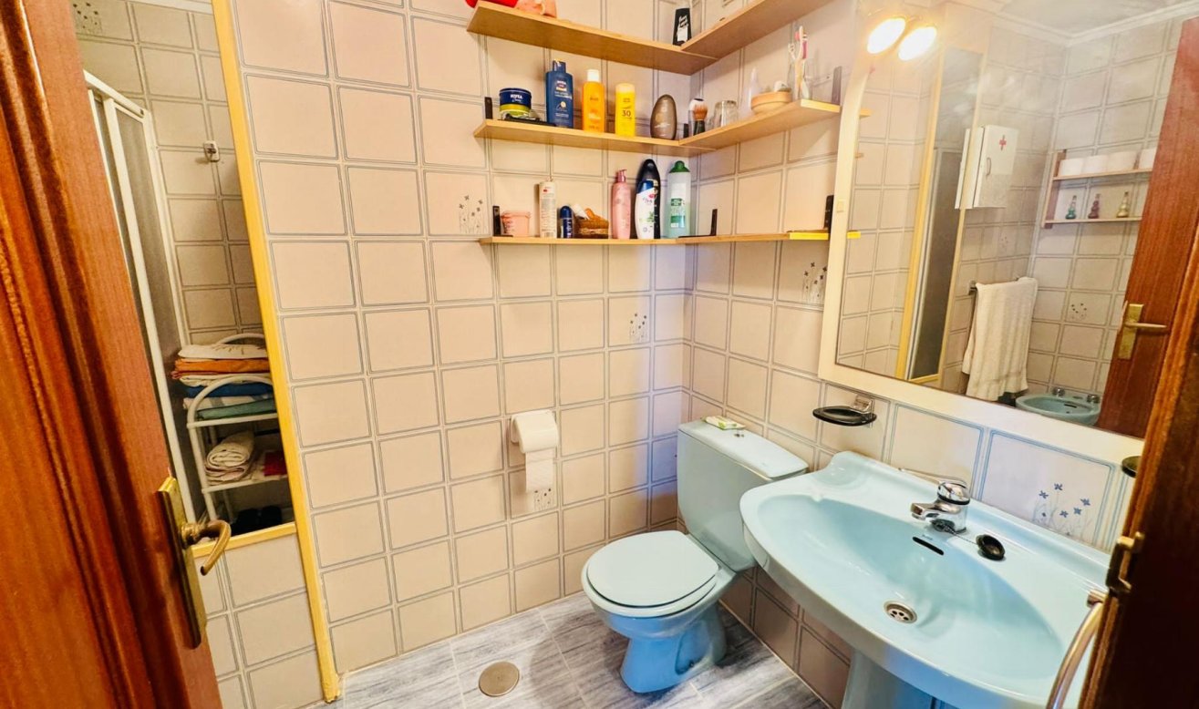 Reventa - Apartamento / piso - Torrevieja - Playa del Acequión
