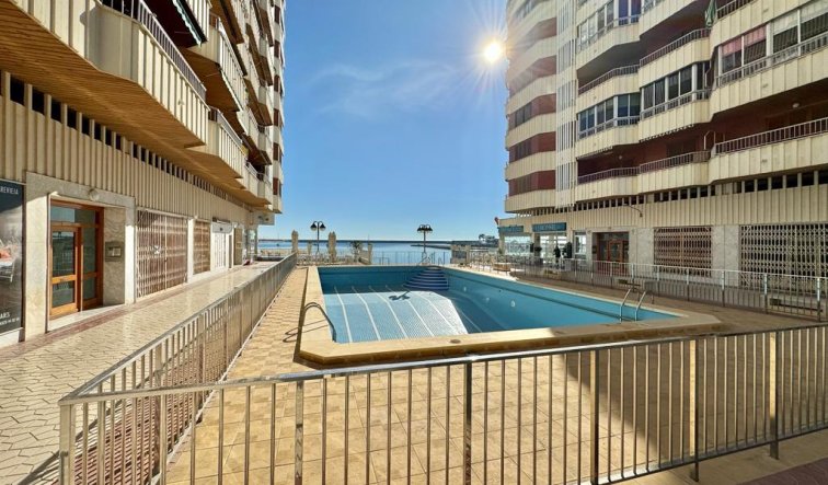 Reventa - Apartamento / piso - Torrevieja - Playa del Acequión