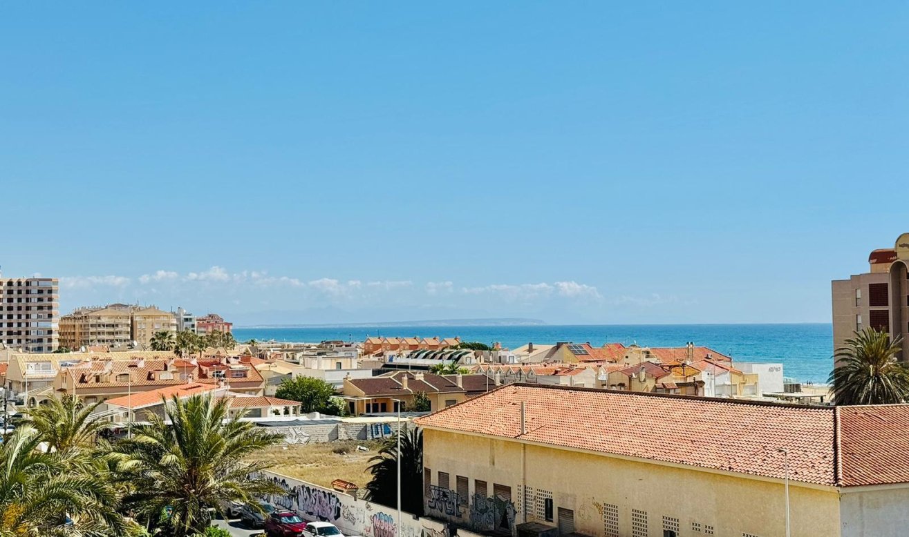 Reventa - Apartamento / piso - Torrevieja - La Mata