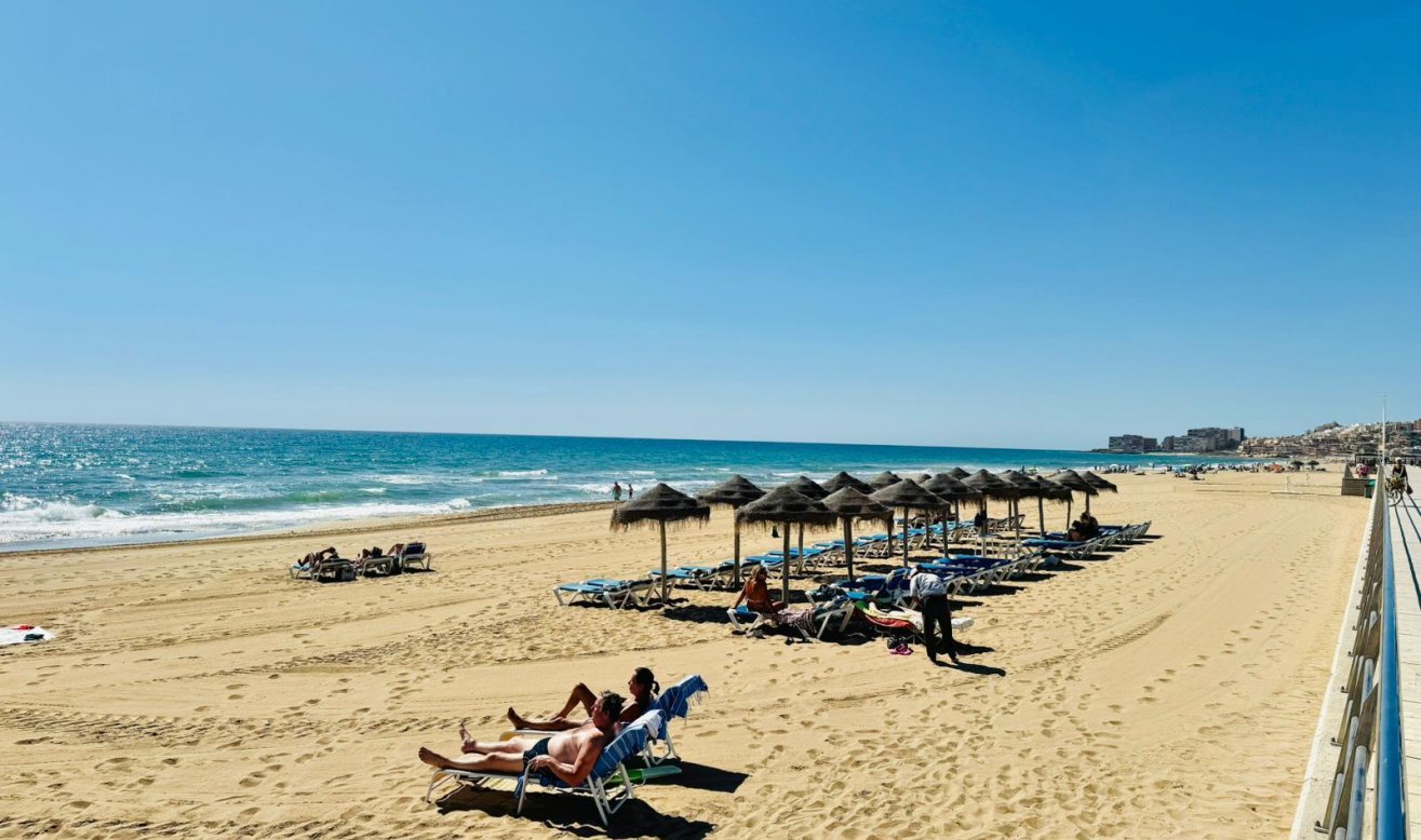 Reventa - Apartamento / piso - Torrevieja - La Mata