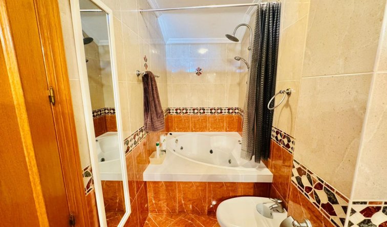 Reventa - Apartamento / piso - Torrevieja - La Veleta