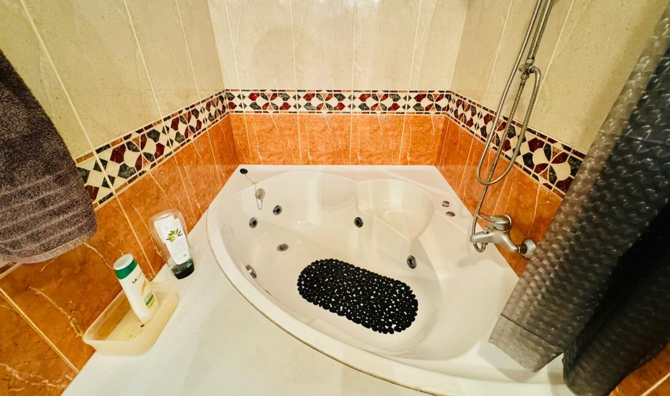 Reventa - Apartamento / piso - Torrevieja - La Veleta