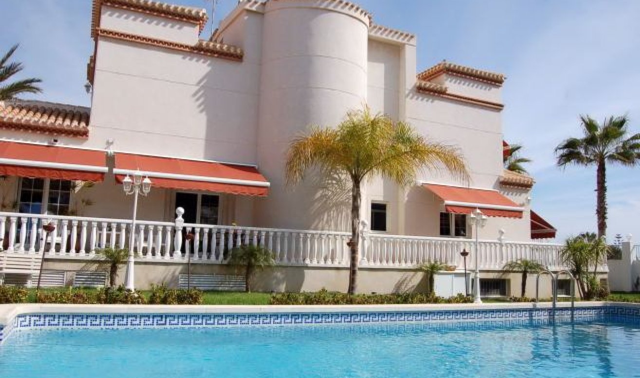 Resale - Villa - Playa Flamenca I