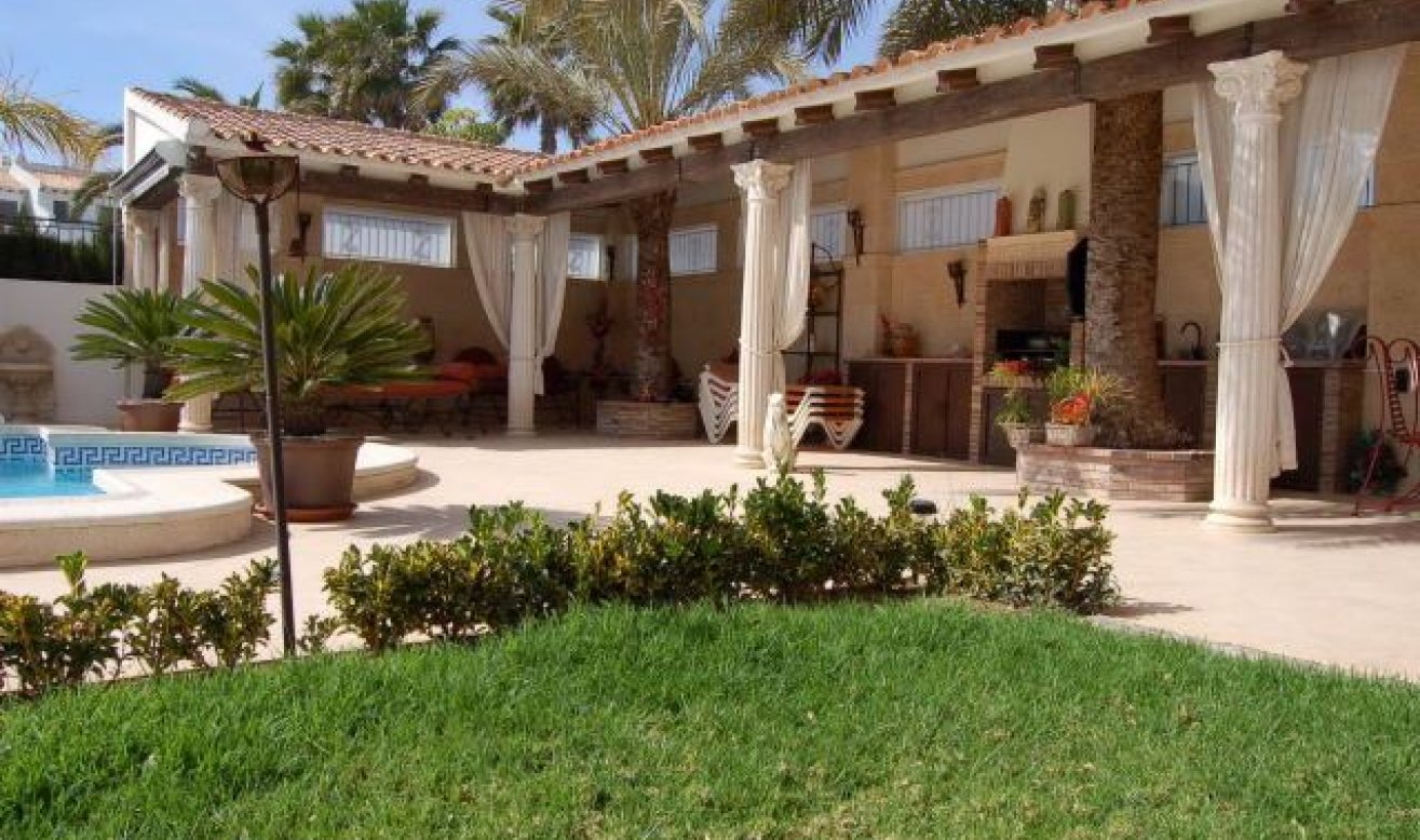 Resale - Villa - Playa Flamenca I
