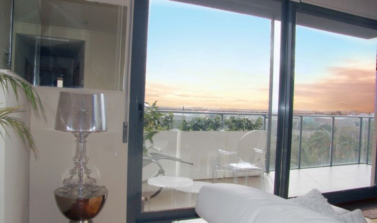 Resale - Apartment / flat - Elche