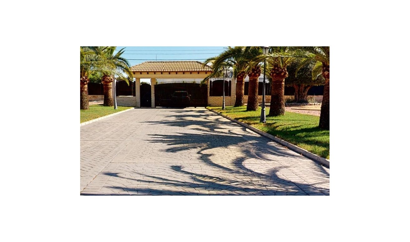 Reventa - Villa - Elche