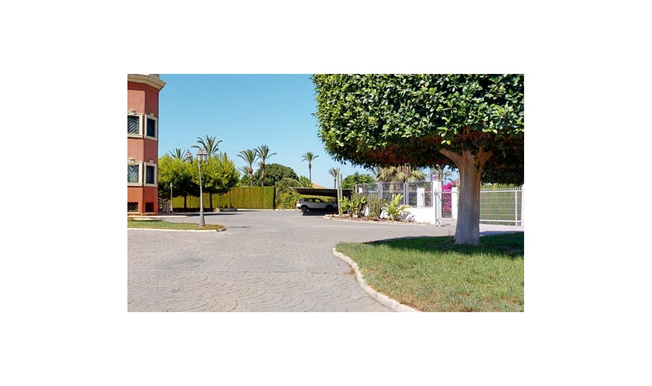 Reventa - Villa - Elche
