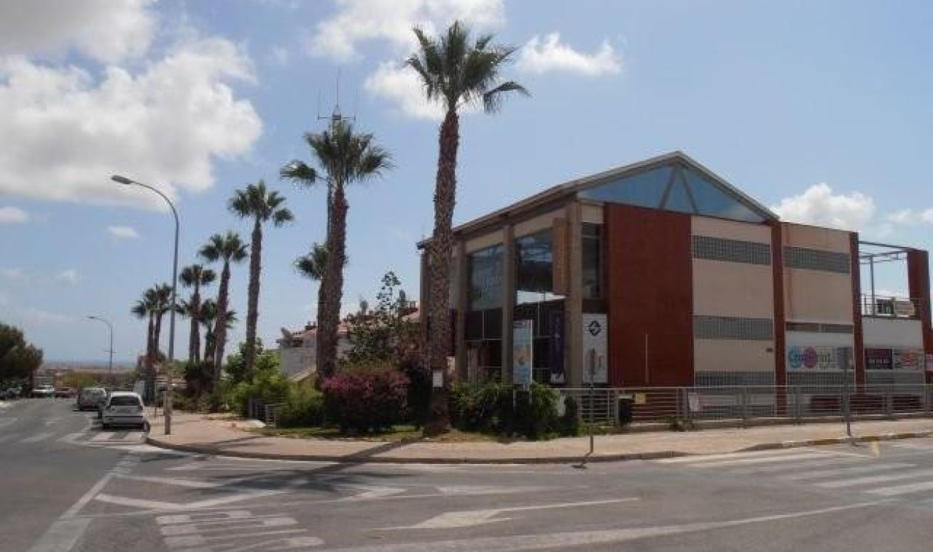 Reventa - Comercial - Orihuela Costa