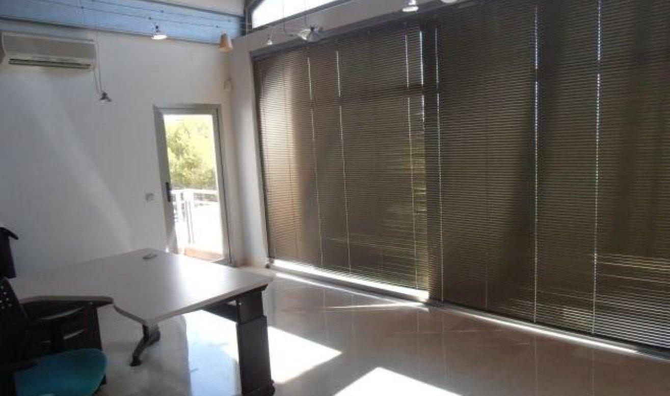 Reventa - Comercial - Orihuela Costa