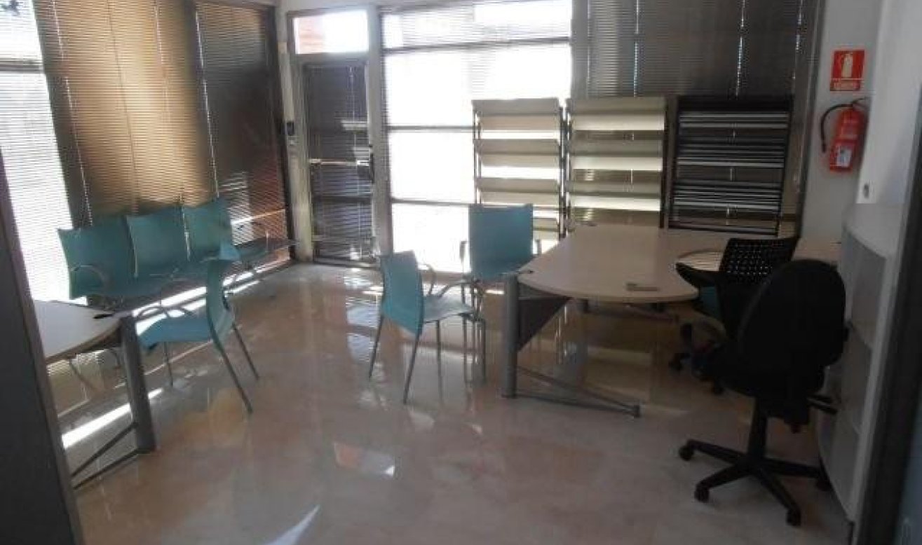 Reventa - Comercial - Orihuela Costa