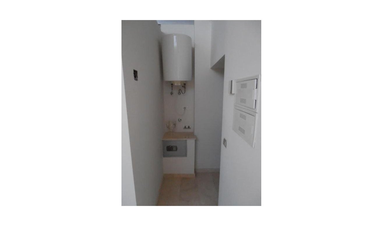 Reventa - Comercial - Orihuela Costa