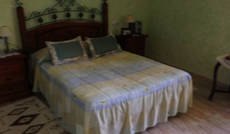 Resale - Country house - Hondón de las Nieves