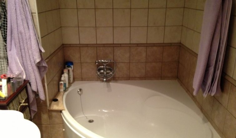 Resale - Villa - Elche