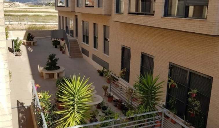 Reventa - Apartamento / piso - Hondón de las Nieves