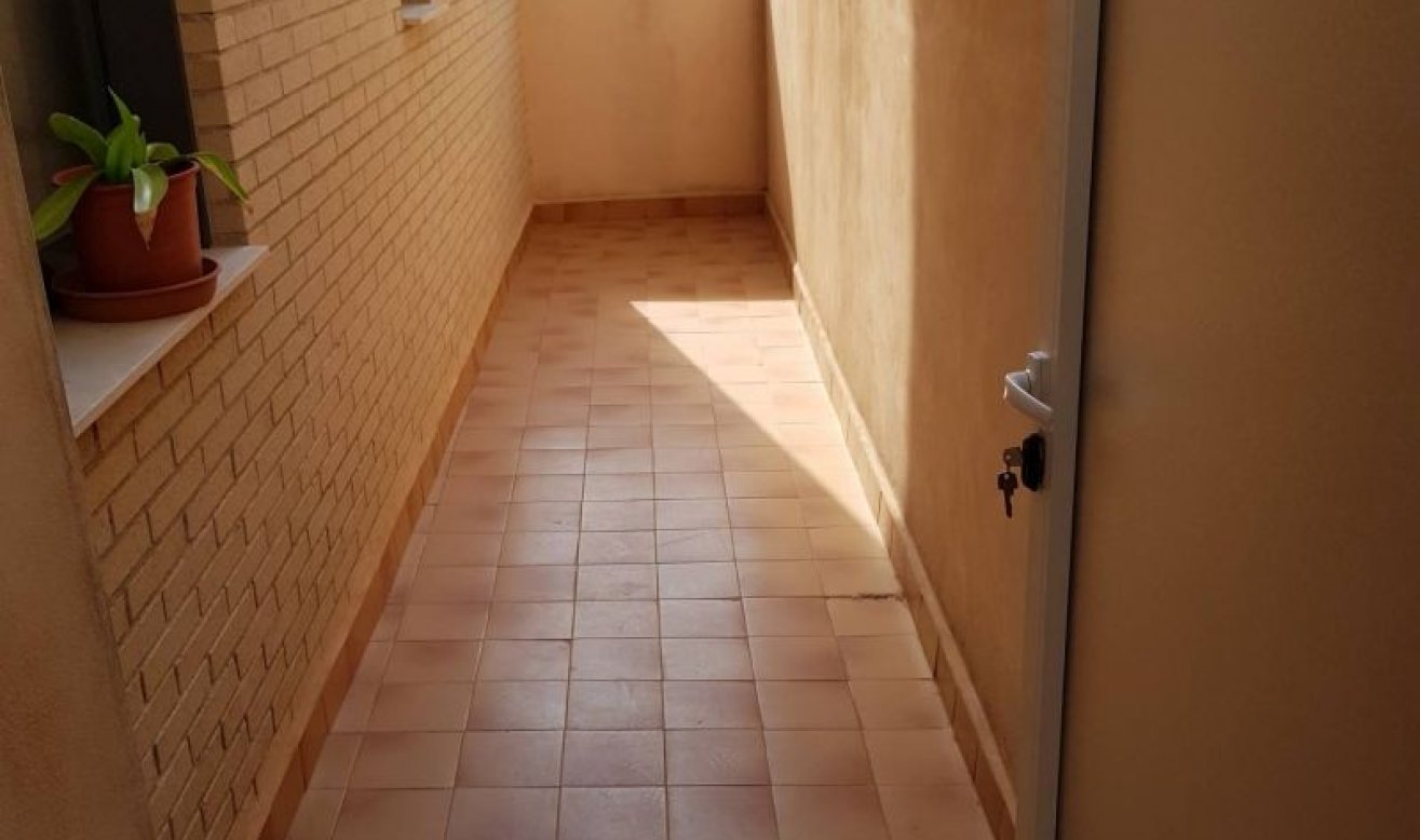 Reventa - Apartamento / piso - Hondón de las Nieves